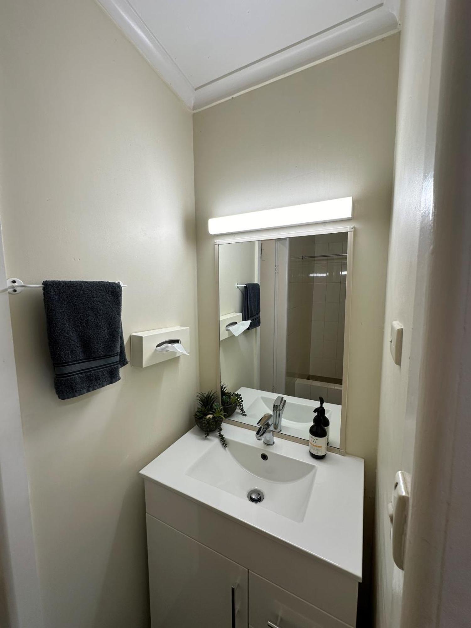 The Silver Bream Motel & Self Contained Units Малакута Екстериор снимка